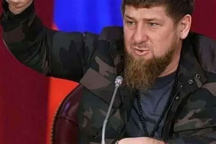 Кадыров призвал стереть с лица земли центры принятия решений на Украине