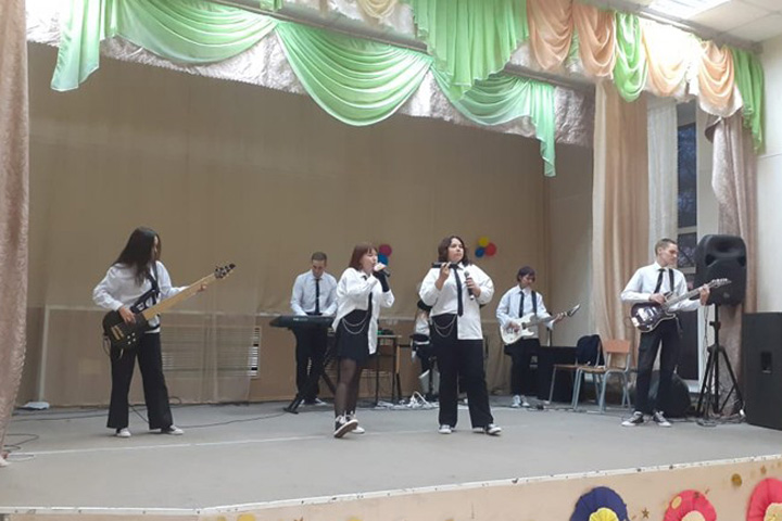 Студентов ПУ-16 в Хакасии посвятили в первокурсники
