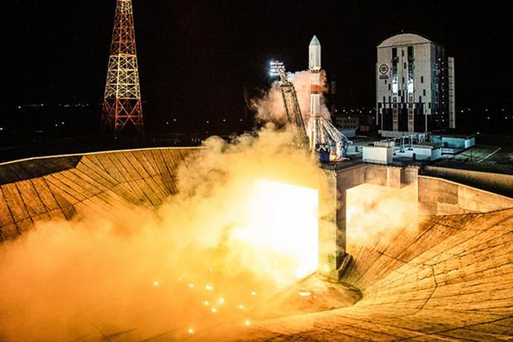 Интернет от Роскосмоса потеснит Илона Маска в небе над Украиной