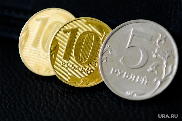 Рубль провалился на дно международного рейтинга
