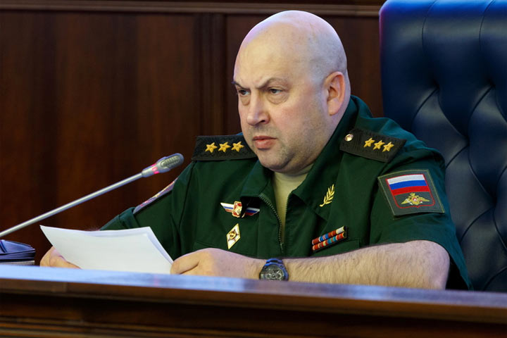 Заявление генерала Суровикина перевернуло спецоперацию на Украине «с головы на ноги»