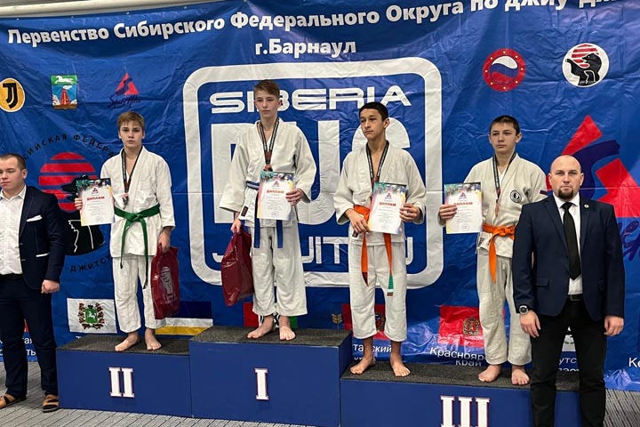 Спортсмены Хакасии завоевали медали первенства Сибири по джиу-джитсу