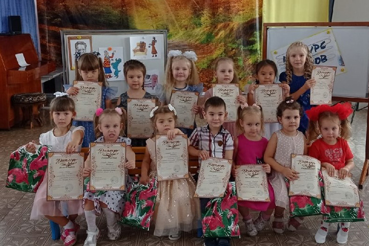 В Хакасии юные чтецы «Теремка» отпраздновали день рождения Самуила Маршака