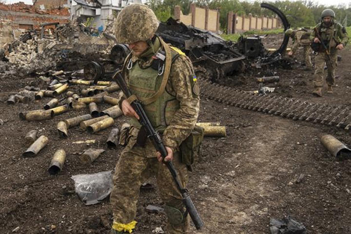 Битва за Бахмут: Киевской гидре отстрелили очередную голову