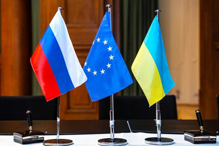 В Евросоюзе уже рассуждают, как половчее разрезать торт под названием «Украина»