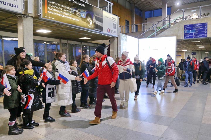 В Хакасию прибыли олимпийские чемпионы по лыжным гонкам