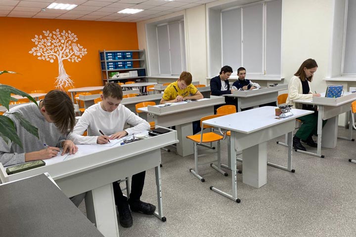 В школах Алтайского района говорят о важном