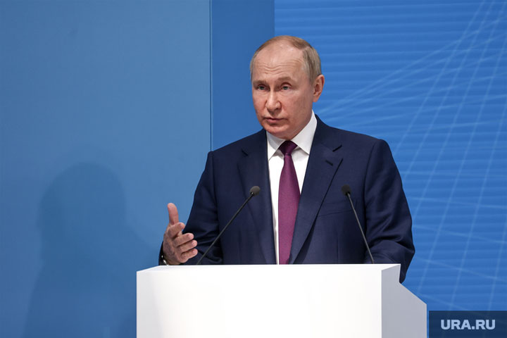 Путин разрешил служить в ВС РФ иностранцам