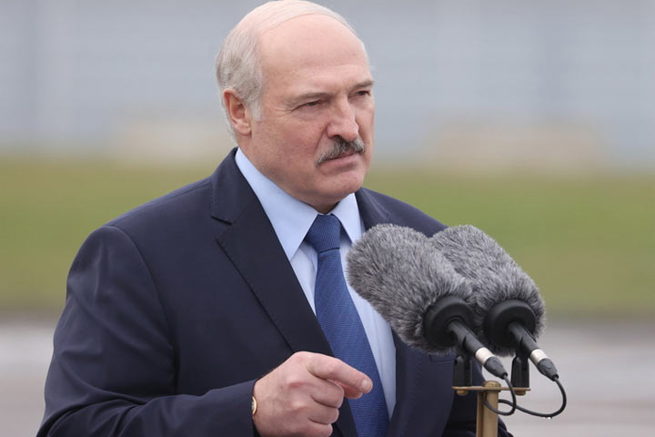 Лукашенко поставил ультиматум Украине