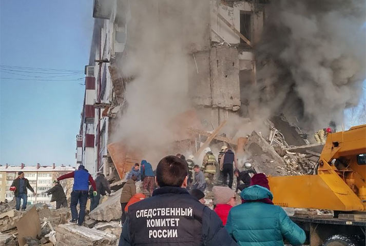 Восемь человек погибли в результате взрыва в жилой пятиэтажке на Сахалине