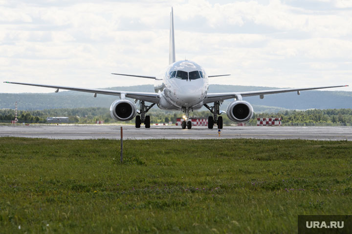 Самолеты Superjet избавили от западного радиооборудования