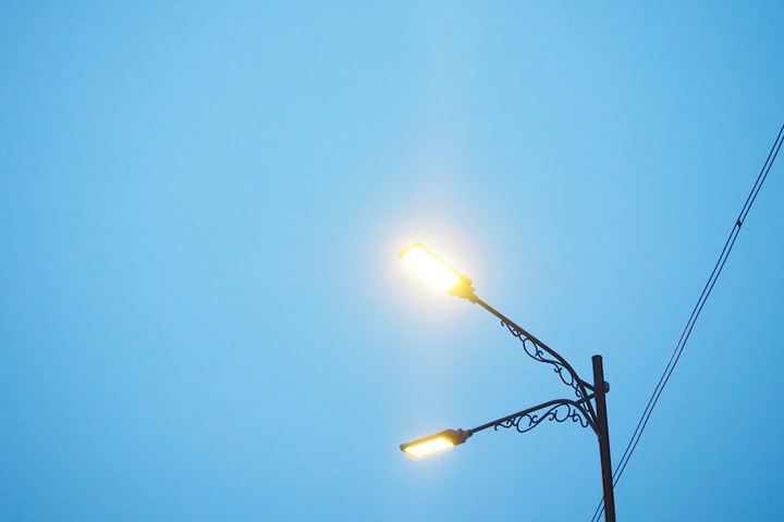 Правительство коммуниста Коновалова вдвое увеличит затраты на уличное освещение в селах Хакасии