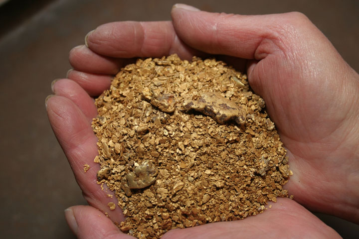 Власти Хакасии выставили требования золотодобытчикам 