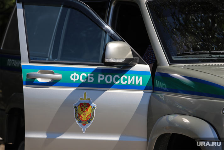 ФСБ: двое жителей Севастополя арестованы за передачу данных СБУ