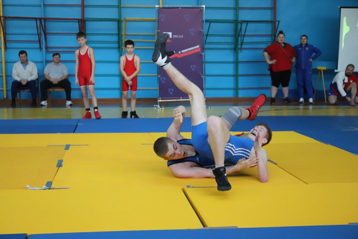 Открытые спортивные уроки проходят в школах Саяногорска