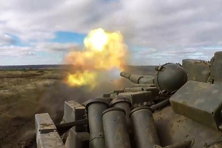 «Абрамсы» и «Леопарды» в Донбассе: Т-72 сожжет украино-немецко- американский танк. Экипажи у нас опытнее