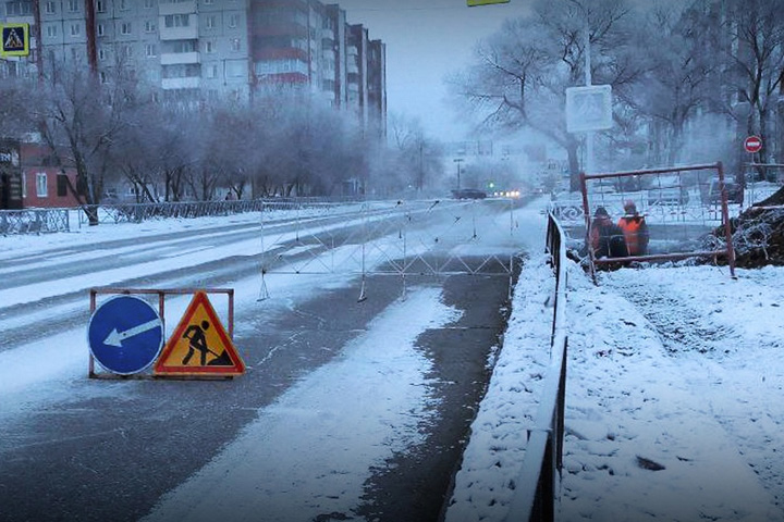 На дороге в Саяногорске произошел порыв трубопровода