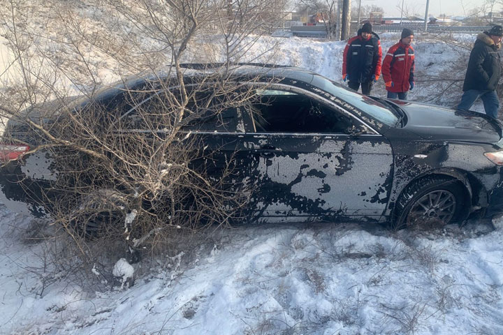 Снегопад принес Хакасии 14 дорожных аварий, есть пострадавшие 