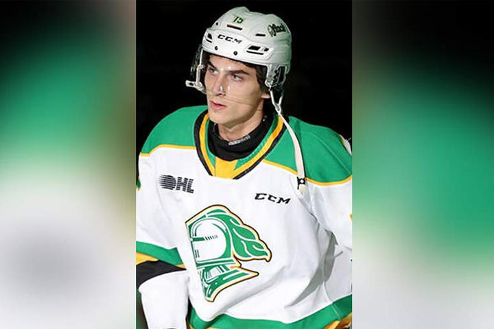 CTV: хоккеист Казбеков погиб, выпав из окна многоэтажки
