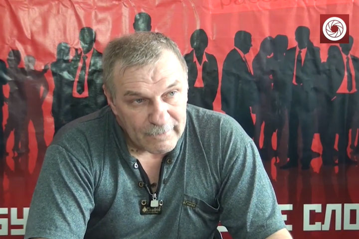Лидера общественного движения «Доколе?!» Игоря Покусина осудили за порчу баннера телекомпании РТС