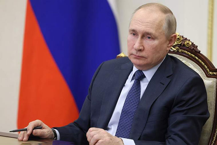 Путин подписал закон об установлении МРОТ на 2023 год в размере 16 242 рубля