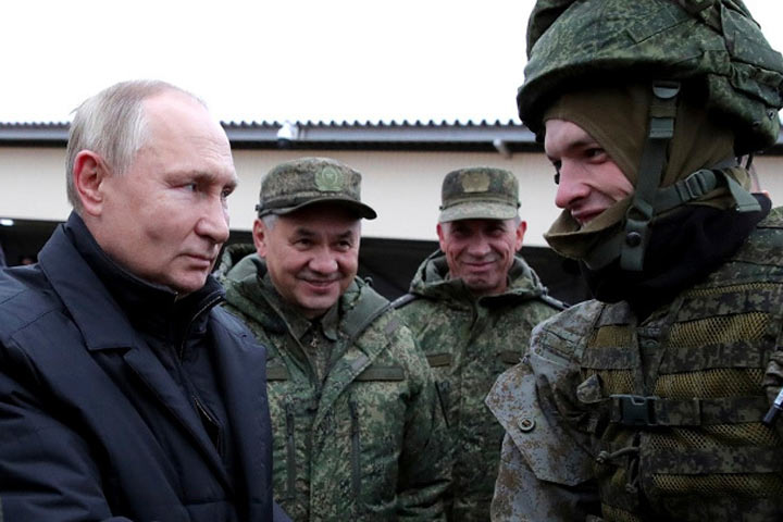 Военные сенсации Путина: Коллегия Минобороны изменила армию