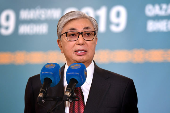 Президент Казахстана объявил о смещении Назарбаева