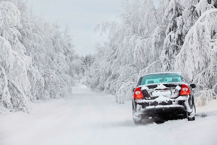 Специалисты рассказали, как не замерзнуть в автомобиле на трассе