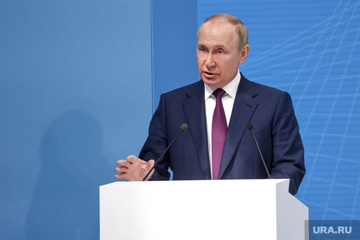 Российские олигархи получили предупреждение от Путина