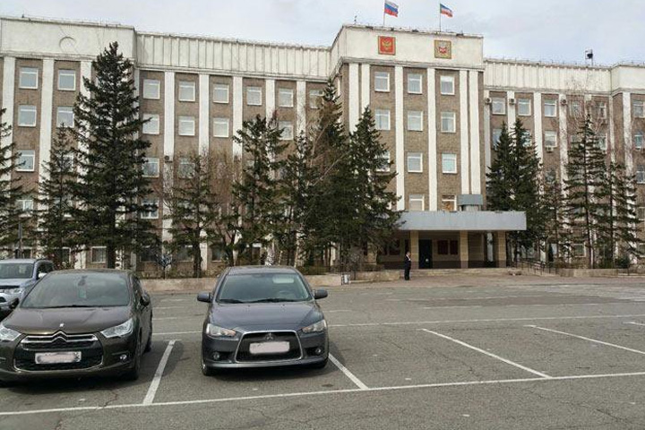 Нищеброды: депутатам ли в Хакасии экономить на служебных поездках