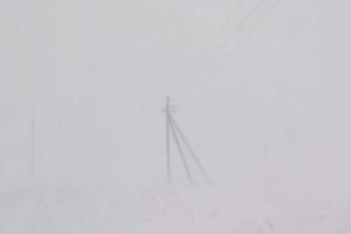 Из-за метели в нескольких населенных пунктах Хакасии перебои с электроснабжением
