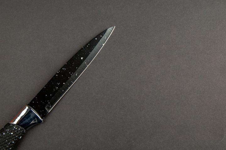Жителя Хакасии осудили за удар ножом 