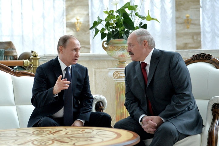 Европарламент проголосовал за создание трибунала над Путиным и Лукашенко