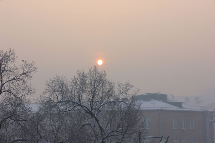 «Раньше не было такой вони» - жители Хакасии задыхаются в смоге