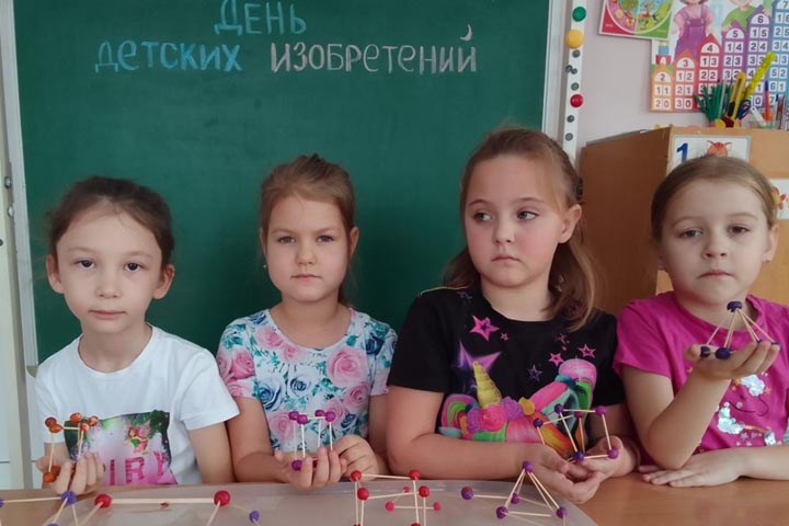 В Хакасии непоседы из «Буратино» провели День детских изобретений