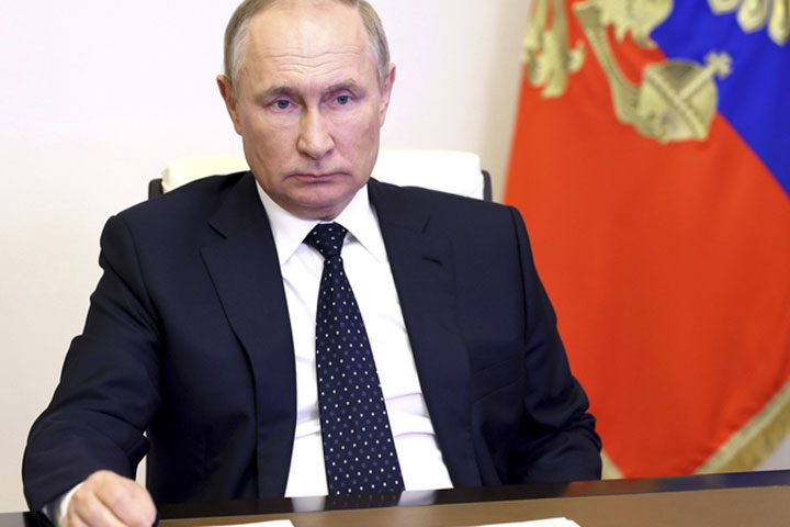 Мир должен благодарить Путина за адекватность - Скотт Риттер