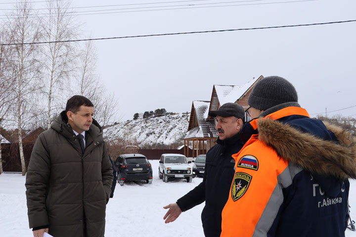 Енисей в районе острова Грязный пока не буйный