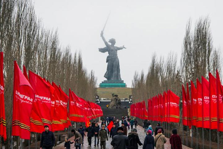 Сталинград и патриотизм в памяти, а не в затраченных миллиардах и смене вывесок