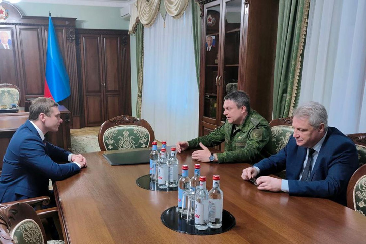 Глава Хакасии лично сопроводит гуманитарный груз в Луганскую Народную Республику