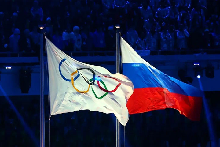 Наумова VS Комарова: ехать ли нам без флага на Олимпиаду?