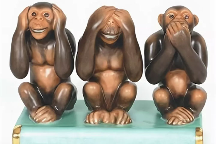 Пока ничего не вижу. Три обезьяны. Прикольные статуэтки. Статуэтки обезьянок три. Три обезьянки.