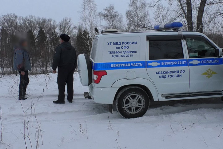 В Хакасии поймали маргинала, срезавшего провода на ж.д. перегоне