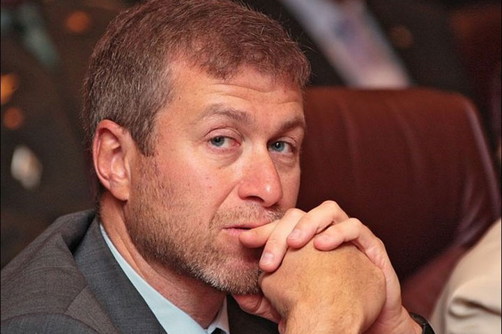 Абрамович из-за санкций отказался от офшора, владеющего «ЕВРАЗом»