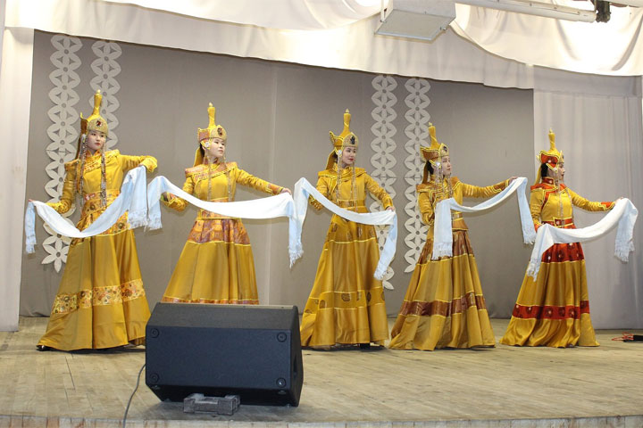 В Хакасии отметили тувинский праздник «Шагаа» 