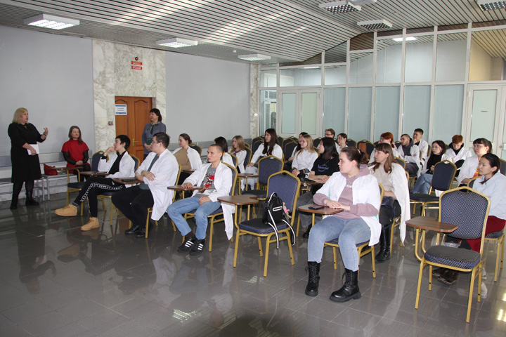 Выпускников СТЭМИ ждут в перинатальном центре Хакасии