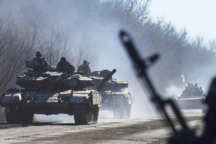 Украинские генералы сами сдадут Бахмут — лишь бы зады прикрыть