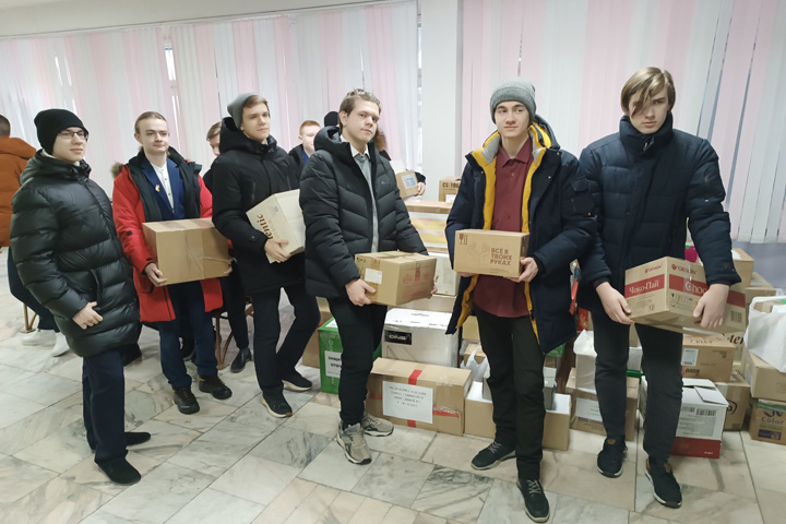 Саяногорск готовит отправку большегрузной фуры в зону СВО