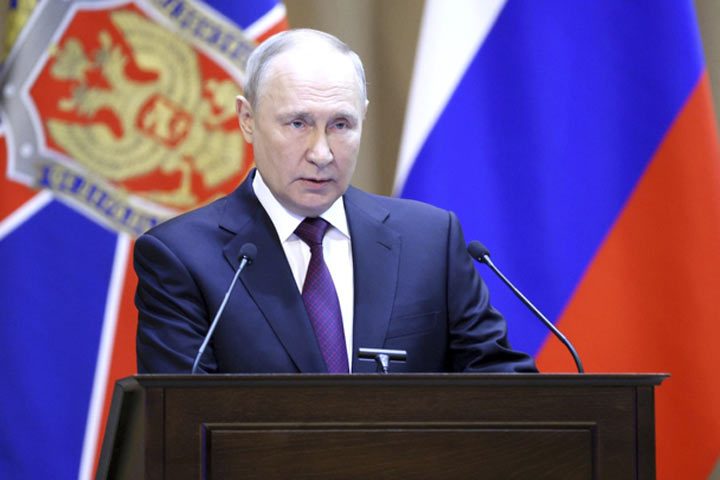 Иудино предательство: Запад требует от олигархов скинуть Путина