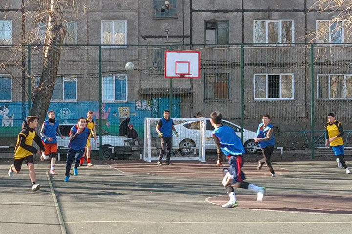 В Хакасии прошел второй этап первенства по мини-футболу 