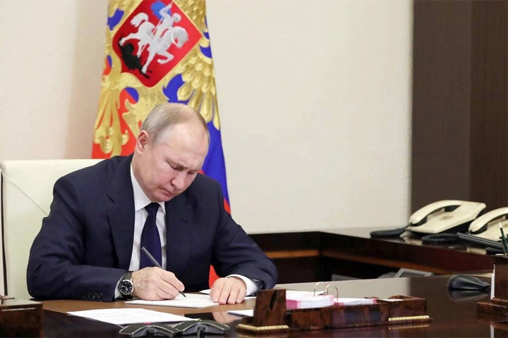 Путин подписал новую редакцию закона о дискредитации спецоперации